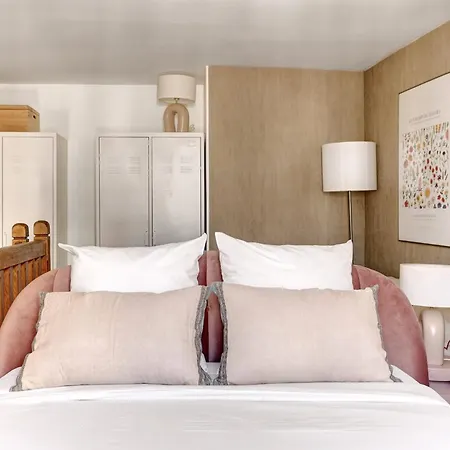 Duplex En Plein Coeur Du Marais Apartamento *